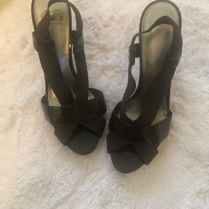 Drk brown strappy very dressy sandals